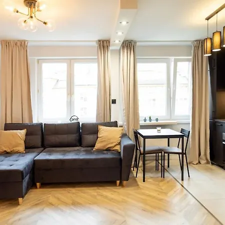 Wyjatkowe Mieszkanie Przy Rynku Apartmán