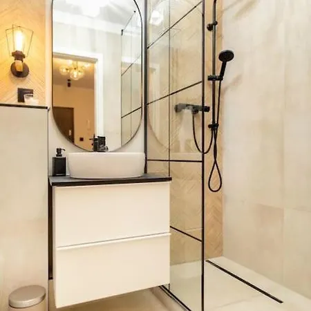 Wyjatkowe Mieszkanie Przy Rynku *